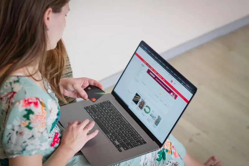 Before You Click 'Buy': A Shopper's Field Guide to Spotting Fake Sales